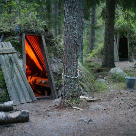 Stf Kolarbyn Eco-Lodge Skinnskatteberg Exteriér fotografie