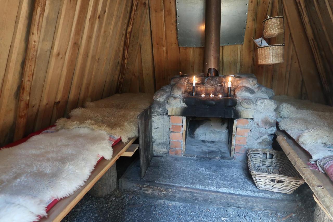 Stf Kolarbyn Eco-Lodge Skinnskatteberg Exteriér fotografie